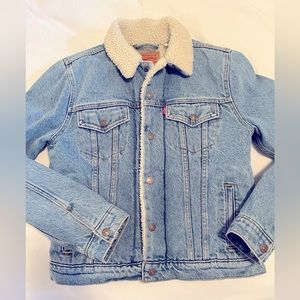 Levi’s Sherpa Trucker Jacket